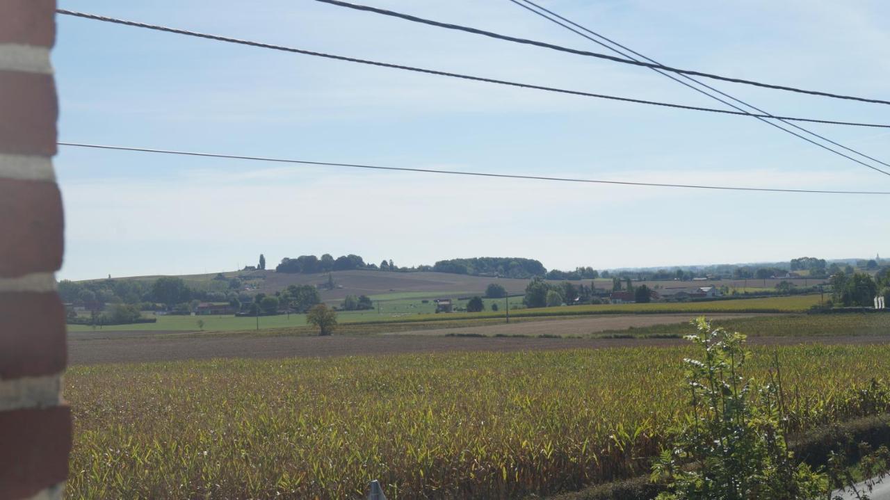 Sur La Route Des Monts Apartamento Bailleul  Exterior foto